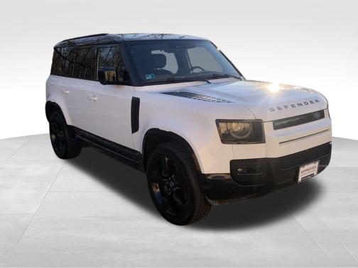 2024 Land Rover Defender P400 X-Dynamic SE