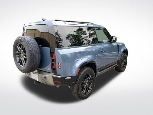 Tasman Blue Metallic 2022 Land Rover Defender 90 X-Dynamic S