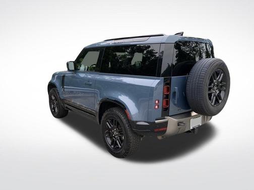 Tasman Blue Metallic 2022 Land Rover Defender 90 X-Dynamic S