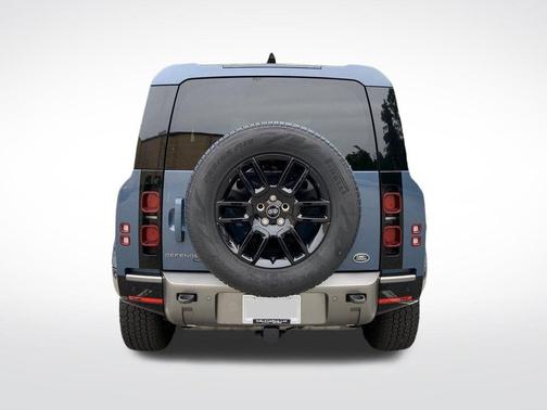Tasman Blue Metallic 2022 Land Rover Defender 90 X-Dynamic S