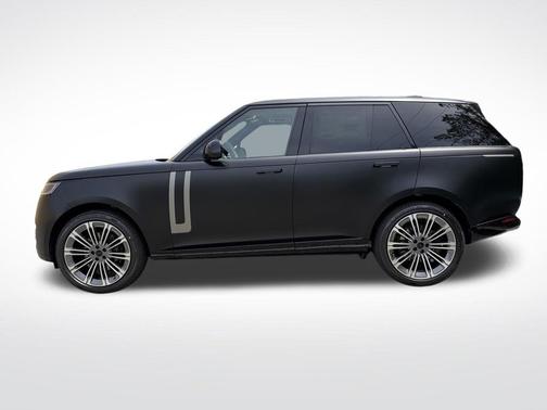 Obsidian Black Satin 2026 Land Rover Range Rover P400 SE