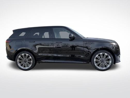 Obsidian Black In Gloss Finish 2026 Land Rover Range Rover Sport P400 Dynamic SE