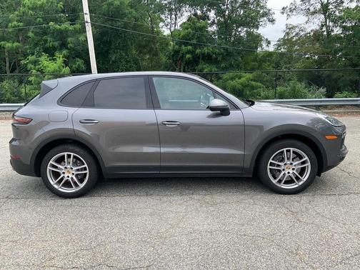 2021 Porsche Cayenne Base