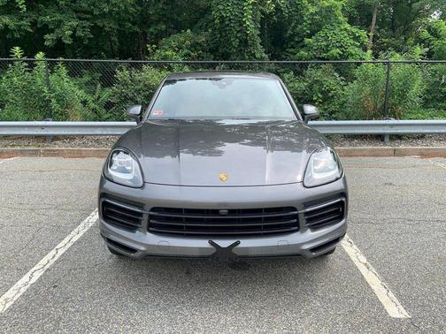 2021 Porsche Cayenne Base