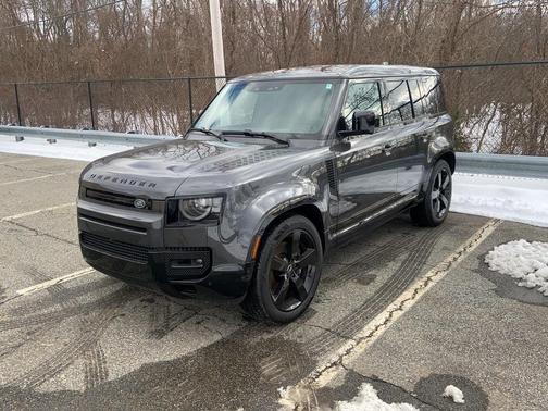 2024 Land Rover Defender P525 V8