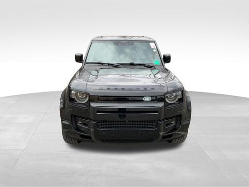 2025 Land Rover Defender P400 X-Dynamic SE