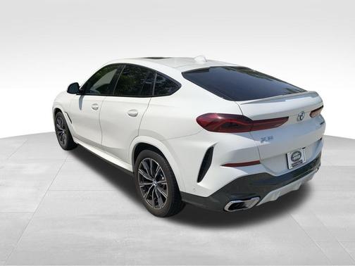 2023 BMW X6 xDrive40i