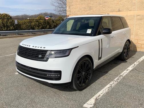 2025 Land Rover Range Rover P530 SE