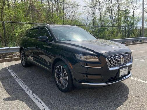 2021 Lincoln Nautilus Reserve