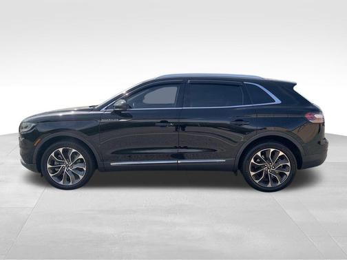 2021 Lincoln Nautilus Reserve