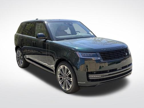 British Racing Green 2026 Land Rover Range Rover P530 SE