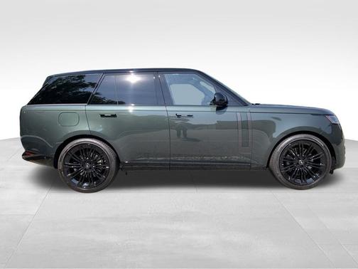 2025 Land Rover Range Rover P530 SE