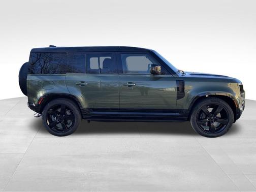 2026 Land Rover Defender 110 X-Dynamic SE