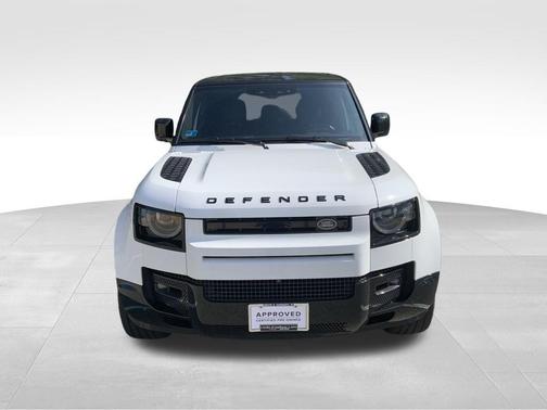 2025 Land Rover Defender P400 X-Dynamic SE