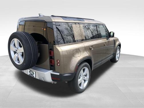 2025 Land Rover Defender P400 S