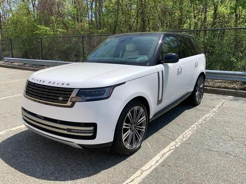 2025 Land Rover Range Rover P530 SE