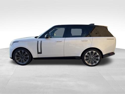 2025 Land Rover Range Rover P530 SE
