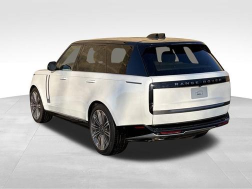 2025 Land Rover Range Rover P530 SE