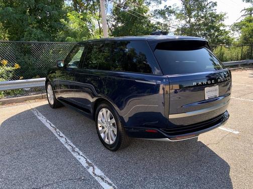 2023 Land Rover Range Rover P400 SE