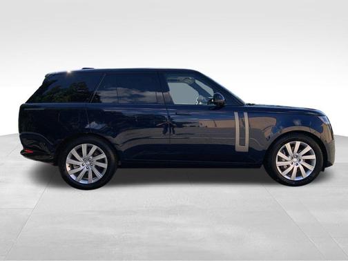 2023 Land Rover Range Rover P400 SE