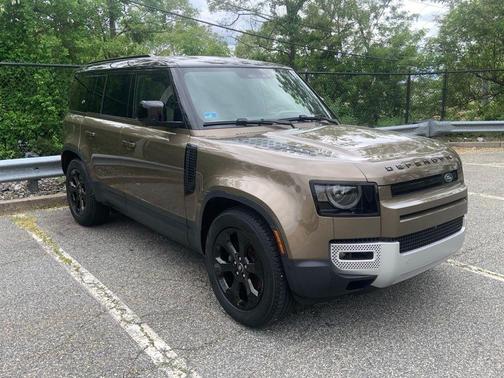2024 Land Rover Defender P300