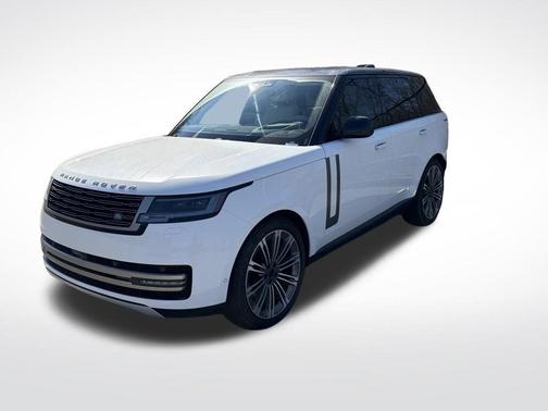 Fuji White 2026 Land Rover Range Rover P400 SE