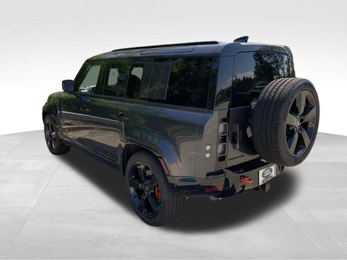 2025 Land Rover Defender P400 X