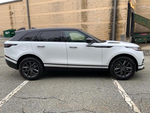 2026 Land Rover Range Rover Velar P250 Dynamic SE