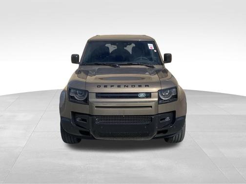 2025 Land Rover Defender P400 X-Dynamic SE