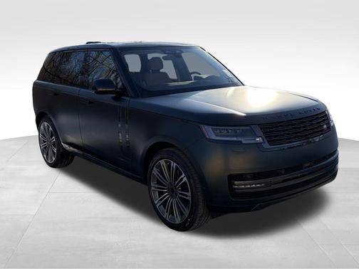 2026 Land Rover Range Rover P530 SE