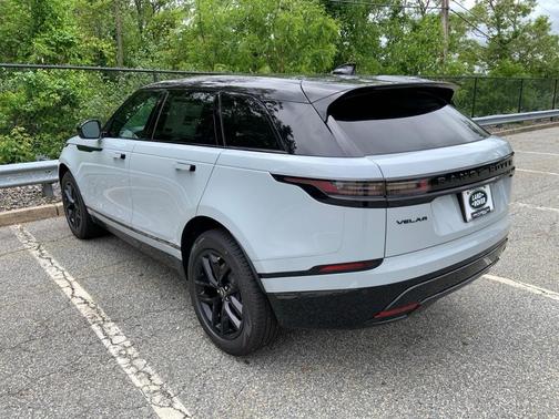 2026 Land Rover Range Rover Velar P250 Dynamic SE