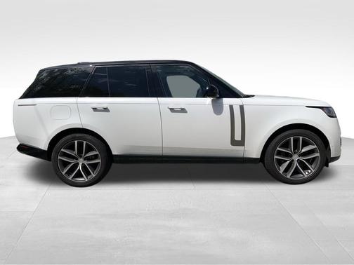 2024 Land Rover Range Rover P530 SE