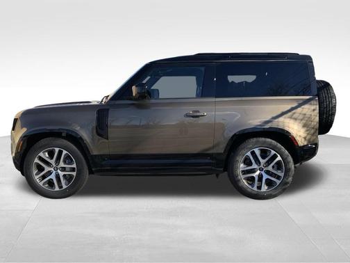 2025 Land Rover Defender P400 X-Dynamic SE