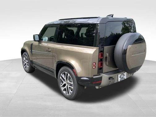 2025 Land Rover Defender P400 X-Dynamic SE