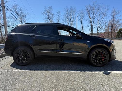 2024 Cadillac XT5 Sport