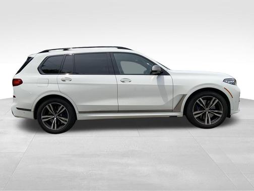 2020 BMW X7 M50i