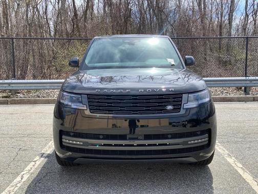 2025 Land Rover Range Rover P400 SE