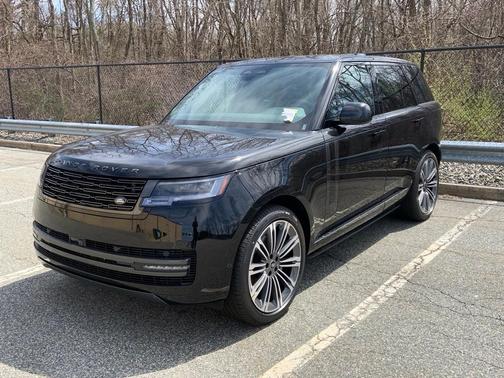 2025 Land Rover Range Rover P400 SE