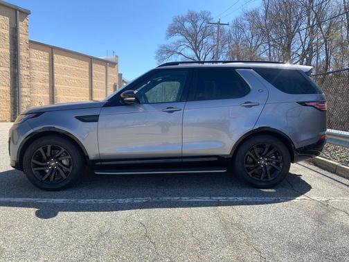 2020 Land Rover Discovery Landmark