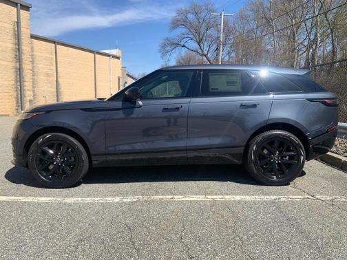 2026 Land Rover Range Rover Velar P250 Dynamic SE