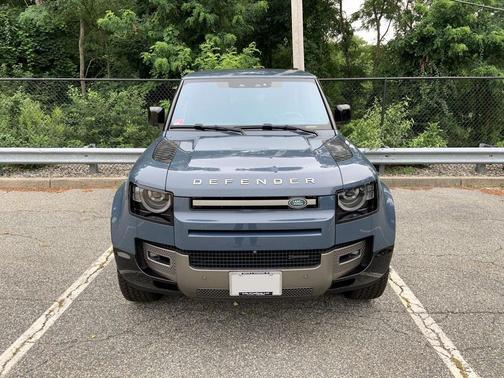 2022 Land Rover Defender 90 X-Dynamic S