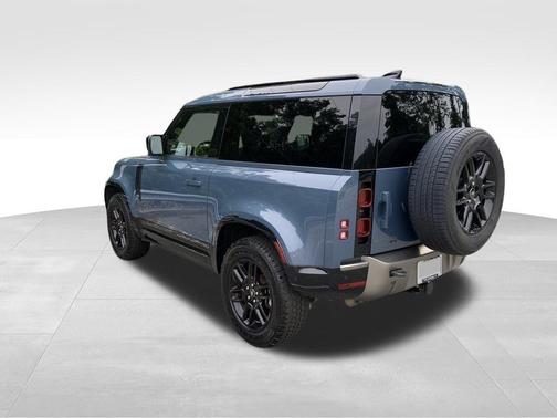 2022 Land Rover Defender 90 X-Dynamic S