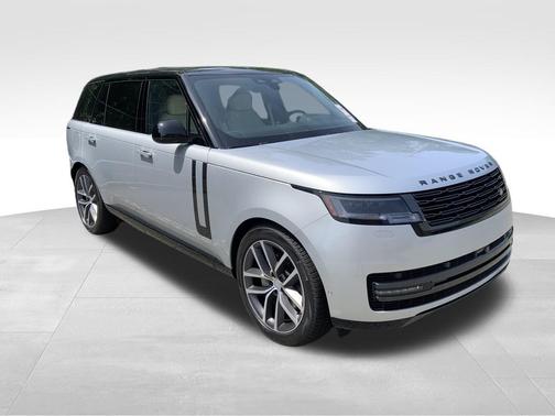 2025 Land Rover Range Rover P400 SE 7 Seat