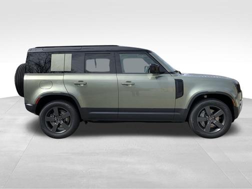 2025 Land Rover Defender P400 S