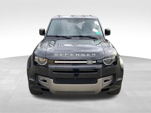 2025 Land Rover Defender P400 X-Dynamic SE