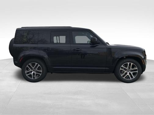2025 Land Rover Defender P400 X-Dynamic SE