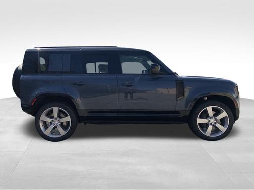 2025 Land Rover Defender P400 X-Dynamic SE