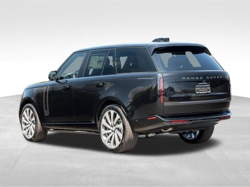 2025 Land Rover Range Rover P400 SE