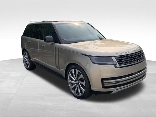 2025 Land Rover Range Rover P530 SE