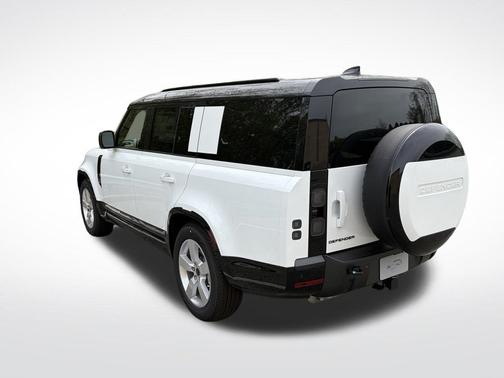 Fuji White 2026 Land Rover Defender P400 X-Dynamic SE